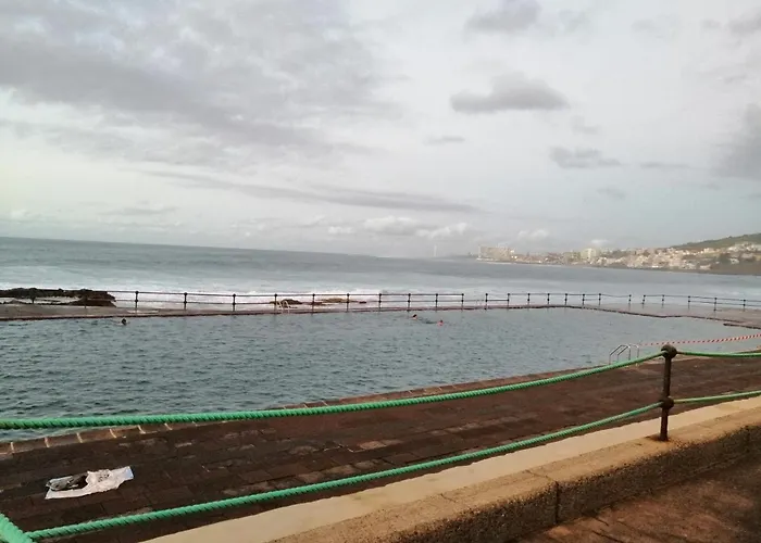 Anaga Y La Laguna A Tus Pies * サンタクルスデテネリフェ
